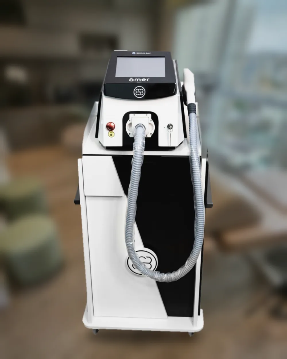 Laser Ômer Smart, da Medical San, usado por Livia First na despigmentação